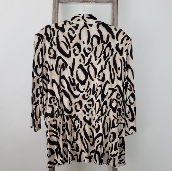 ⭐️40% Off⭐️ Leopard Print Open Cardigan - Picture 6 of 16